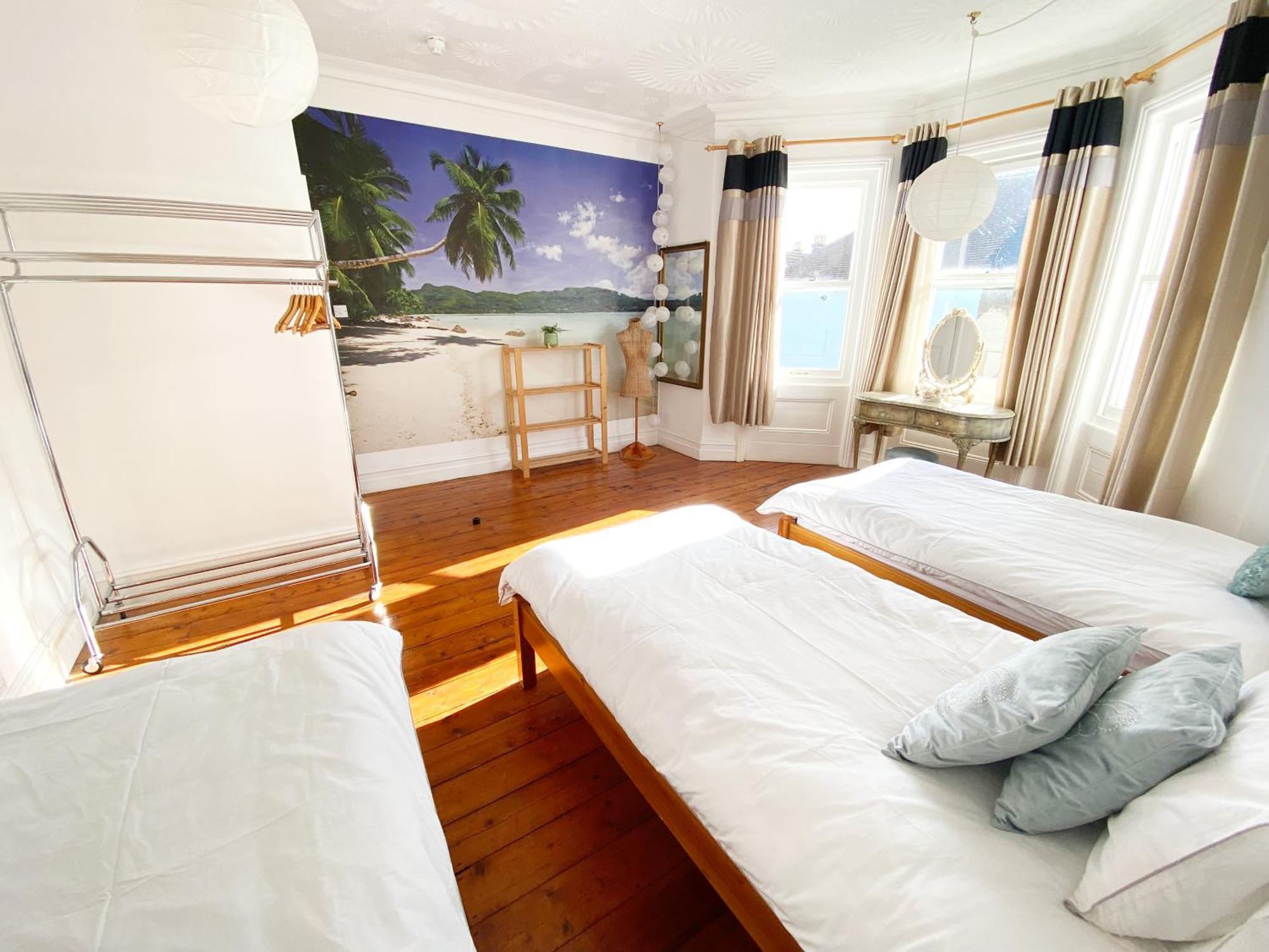 The Table House Close To Town & Beach Free Parking Борнмут Экстерьер фото